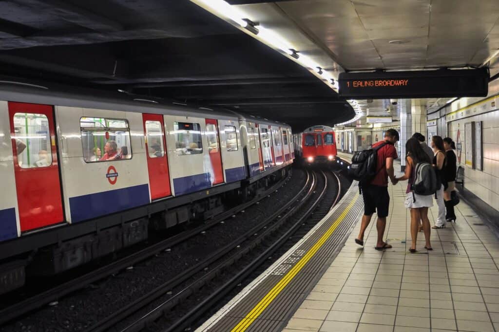 A train approaching monument tube station